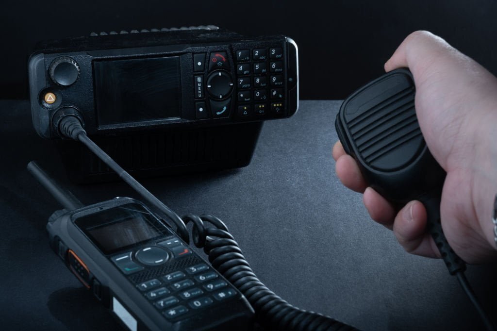 Yeasu FT-2980R Heavy-Duty 144 MHz FM Transceiver "Barary"