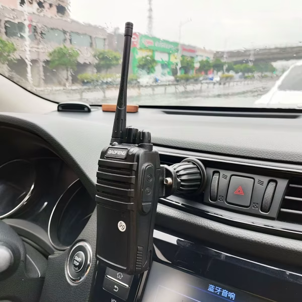 universal mount
